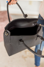 Load image into Gallery viewer, Chic Intuitions Purse, Black