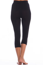 Load image into Gallery viewer, Lovable Black Cropped Leggings
