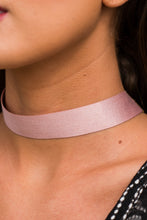 Load image into Gallery viewer, Going My Own Way Choker, Pink
