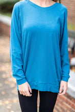 Load image into Gallery viewer, Slouchy Dolman Teal Blue Long Sleeve Tunic
