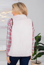 Load image into Gallery viewer, Feeling The Chill Pink Sherpa Vest

