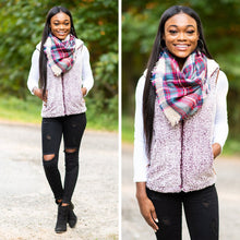 Load image into Gallery viewer, Feeling The Chill Maroon Red Sherpa Vest
