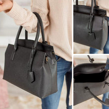 Load image into Gallery viewer, Chic Intuitions Purse, Black
