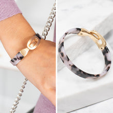 Load image into Gallery viewer, Crazy Love Pink Tortoise Hook Closure Bracelet
