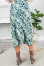 Load image into Gallery viewer, Send Me Love Green Snake Print Skirt
