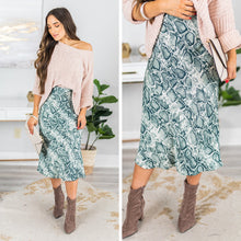 Load image into Gallery viewer, Send Me Love Green Snake Print Skirt

