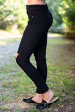 Load image into Gallery viewer, Big Time Love Black Distressed Skinny Jeans
